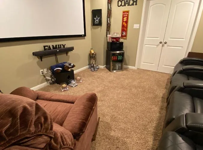 Private At Texas With Hot Tub Guest house