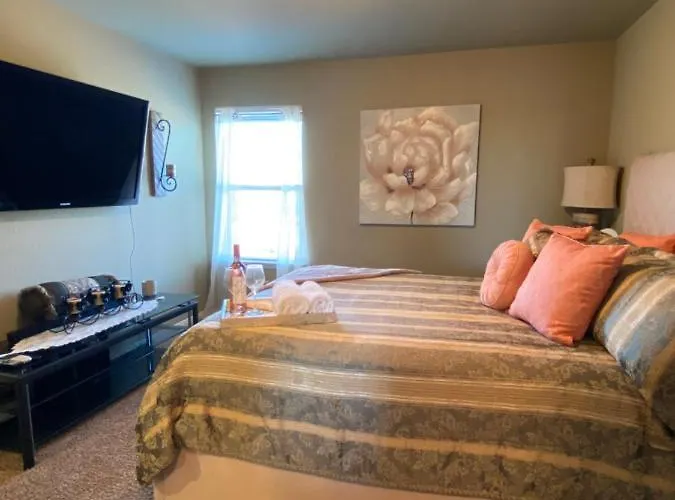 Guest house Private At Texas With Hot Tub