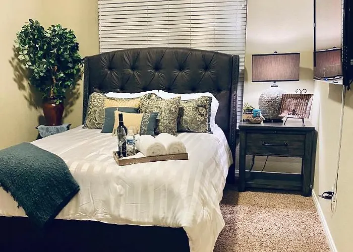Private At Texas With Hot Tub Guest house *