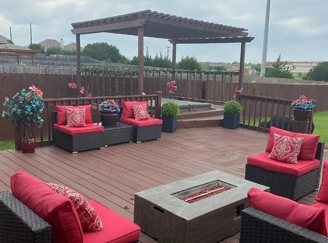 Guest house Private At Texas With Hot Tub