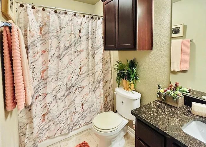Guest house Private At Texas With Hot Tub *